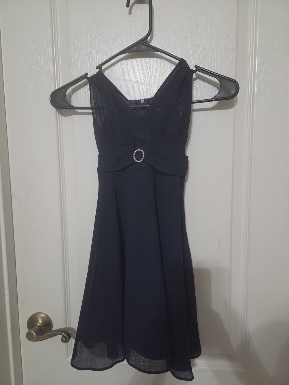 Navy V-Neck Chiffon Cocktail Dress with Waist Accent